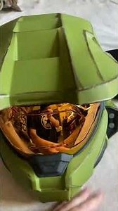 HALO Master Chief Deluxe Helmet Review - Best Cosplay Helmet with LED Lights!