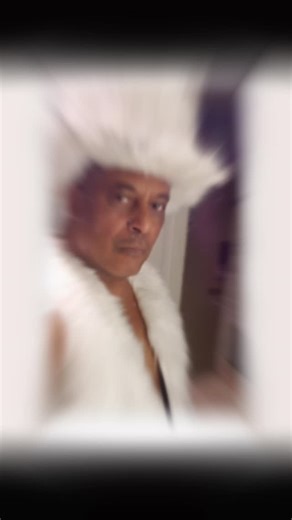 Black and white with a splash of color. Feel the Breeze | Breeze Godfrey