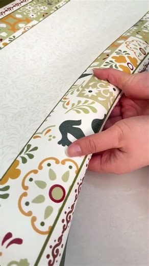 Quickly absorbs water, say goodbye to slippery floors, and ensure kitchen safety.