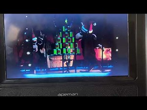 Madagascar:Penguins in a Christmas Caper (2005) Opening Scene (CHRISTMAS SPECIAL)