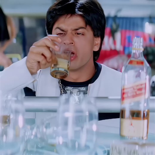 duplicate face can fool the world, but not the heart. Shah Rukh Khan juhi chawla dublicate movie. #shahrukhkhan #bollywood #juhichawla #duplicate #srk