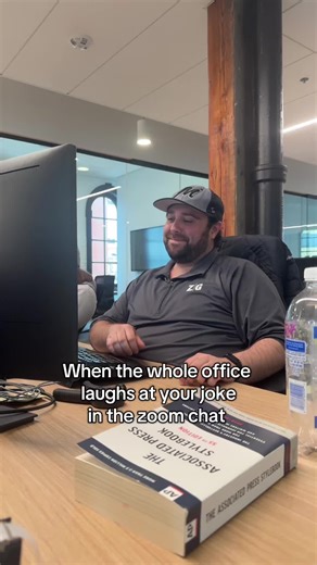 Standup Comedian Jokes in Zoom Chat | Office Comedy