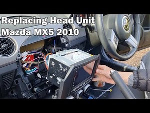 How to disassemble the central unit and the car radio of the Mazda MX-5