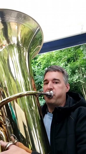 #tuba #musikverein1842grünberg #grünberg #heimat #hessenliebe #hessen #blasmusik #musikverein #brunnentalfest #mittelhessen #musikmachtglücklich #brass #dixies | Florian Halbich