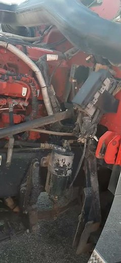 Jump Start A Semi Truck With A Jump Box | Heavy Duty Jump Start | Mr.Quickpick Roadside Assistance