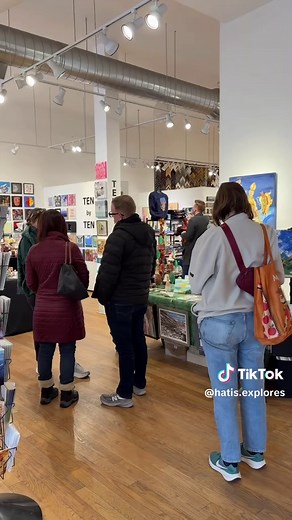 Exploring Wicker Park's Unique Shops and Activities