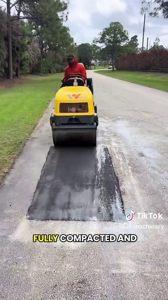 #heavymachinery #excavator #usatoday | excavator videos
