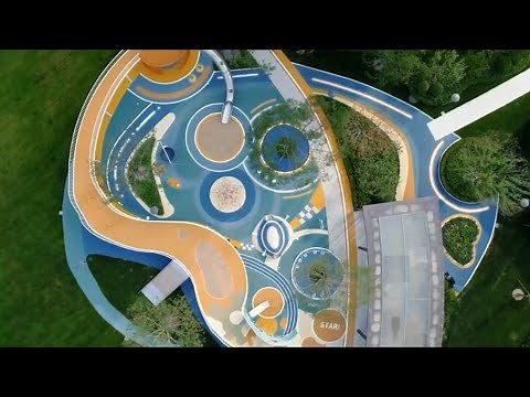 Poured in place kids playground rubber surfacing installation/how to lay rubber wet pour