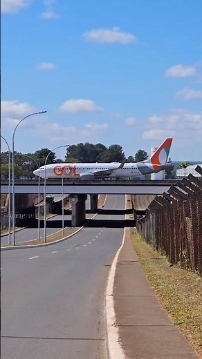 THE PERFECT LANDING OF A BOEING 737-800 IN BRASÍLIA ✈️