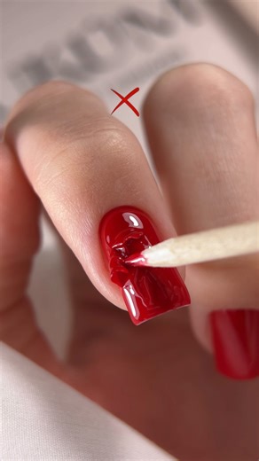 Гель-лаки | матеріали для манікюру | gel on Instagram: "Техніка нанесення - того самого ЧЕРВОНОГО в один шар👌🏻❤️ Крок за кроком 🤫 у відео👆🏻 Використані матеріали : Nail Prep Dehydrator Ultrabond Gel polish Color Code 01 Brilliant Top"