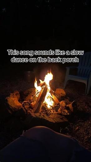 Slow Dance Songs for Country Music Lovers