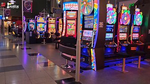 It was one of the longest travels for both Amruta and Sagar as they travelled from Mumbai to Las Vegas for the 3rd leg of Freestyle Chess 2025. In this video, you get a glimpse of how this 39 hour travel panned out for the couple! You also get to see the city of Las Vegas. Enjoy this vlog and stay tuned for action from Las Vegas! Video: ChessBase India #Chess #ChessBaseIndia #Freestylechess #lasvegas #sagarshah #amrutamokal | ChessBase India