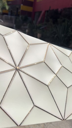 Pièce motif #TIFANY_gold 30*90cm rectifie #بن_عمر_سيراميك🇩🇿 المحل في العاشور-العاصمة ☎️0560221362 ☎️0542396198
