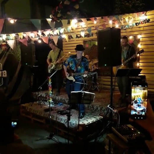 Surf Rock Party. #livemusic #surfmusicfest #rocknroll #surfrock #surf #indiemusic #slam #dance