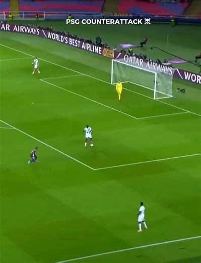 Quand tu perd la balle contre le psg c’est tellement dur mdrrr Les contre attaques éclair c’est une folie