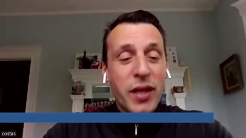 ‘Bows volleyball legend reflects on career, challenges ahead of UH Circle of Honor induction