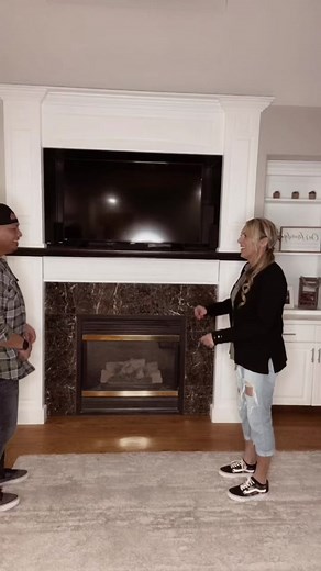 Clap Snap Challenge #clapslapchallenge #tiktokcouple #couples #dancingcouples #clapsnap @iammelvingalang