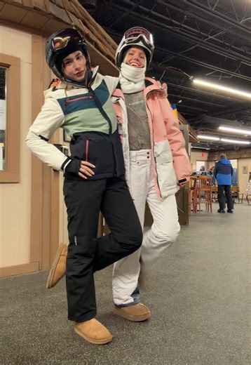Snowboarding baddies type shiii @megan