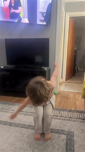 BF (@humorbf)’s videos with som original - BF