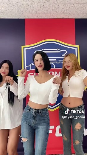 레이샤 댄스 공연 준비 중의 순간들