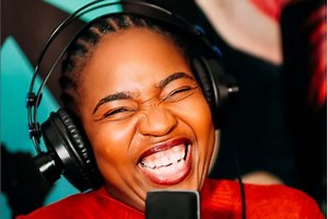 Sign Language activist Andiswa Gebashe will crack your ribs with laughter: Here is why | The Citizen