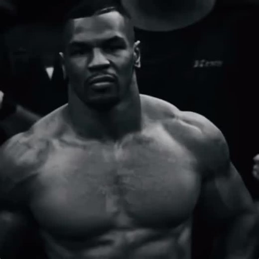 14.o2🖤 on Instagram: "This chimpanzee could arguably pass a memory test faster than most humans. 🧩⚡ In controlled cognitive experiments, chimpanzees can memorize the exact position of numbers on a screen after seeing them for just a fraction of a second, then recall them flawlessly once the numbers disappear. Humans, even when trained, consistently struggle to match this performance. The reason is neurological. Chimpanzee brains are optimized for rapid visual processing and instant recall, an