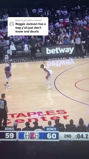 Reggie Jackson's Impressive Skills on the Court