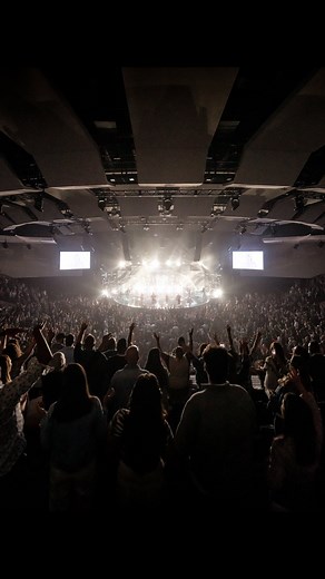 Gateway Worship on Instagram: "WAIT FOR IT! This mashup of Glorious Day + I Thank God from our last Night of Worship was 🔥🔥🔥🙌🙌🙌 Take a moment to watch the full moment on the Gateway Worship YouTube channel and start your week off with worship! #Mashup #GloriousDay #IThankGod #GatewayWorship"