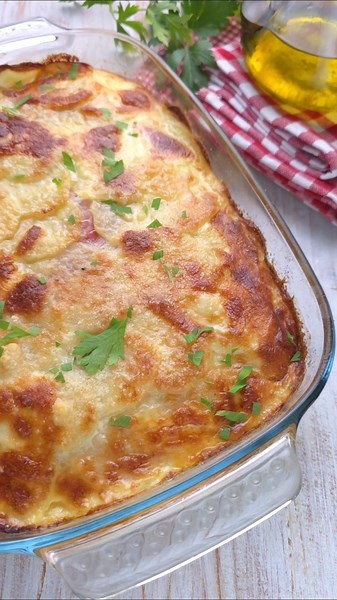 Potato casserole without béchamel sauce