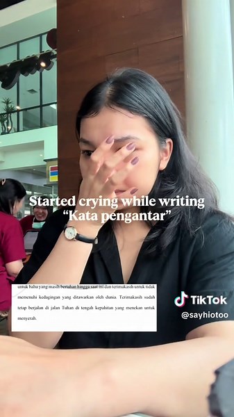 Kesedihan dalam Menyusun Kata Pengantar Skripsi