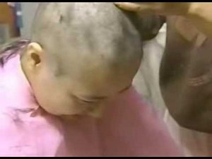 尼僧 剃髪得度式② 日本人女性 Japanese nun headshave