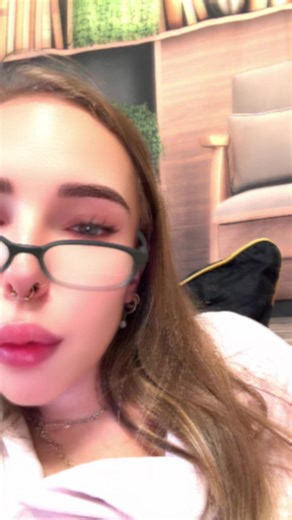 הסרטונים של Bambi🍒 (@_bambi_ll) עם צליל מקורי - בריז’יט בחורה קלאסה