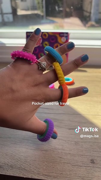 These sensory fidget rings aren’t just for kids — they’re great for everyone! Whether you’re a student trying to focus in class, a parent looking for stress relief, or someone who just needs a quiet way to calm anxiety on the go, these rings deliver comfort, focus, and fun all in one. Compact, portable, and designed with safe materials, they fit perfectly into any lifestyle. From classrooms to offices to travel days, these little spinners are the everyday tool you didn’t know you needed. #Fidget