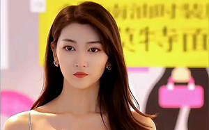 模特嘉欣面试2022时尚深圳展