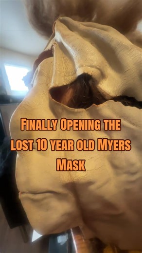 Opening the Lost 10-Year-Old Michael Myers Halloween Mask