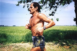 Yiannis Kouros: The Greatest Ultramarathon Runner of All Time - GreekReporter.com