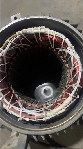 How an Electric Motor Works: What Happens Inside the Rotor? ⚙️🔥 #machine