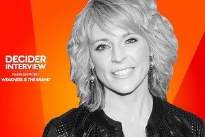 Maria Bamford Explains Why Her New Stand-Up Special ‘Weakness Is The Brand’ Isn’t On Netflix: “They Turned It Down!”