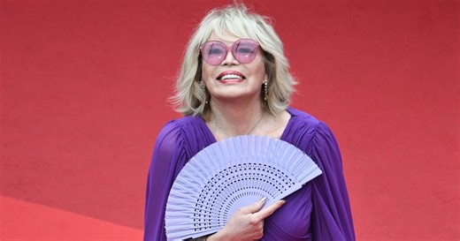 “C’est juste un numéro”: Amanda Lear lève (enfin) le voile sur son âge