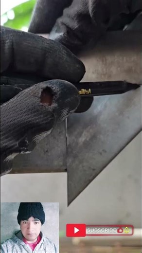 Excellent idea for making a 45-degree cut in a handrail, #blacksmithing