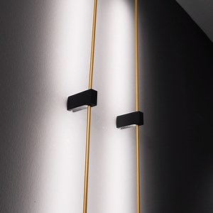 Admittedly, FINLIN could pass for a modern sculpture at first glance. In reality, however, the filigree luminaire is an intelligent construction of wafer-thin aluminium tubes that seems to float weightlessly in space. Find out more about FINLIN on https://www.weverducre.com/en/products/collections/news#finlin Product: FINLIN 2.0 | Wever & Ducré