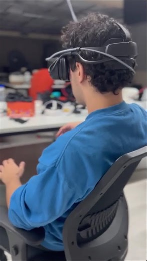 E4 ARC hand tracking model demo video