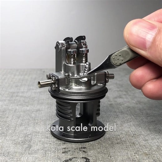 1/6 Scale 5-Cylinder Radial Engine Model Kit
