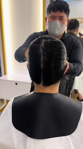 Butterfly Haircut: Transform Your Look with Layers