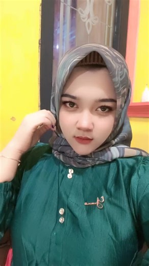 G,collection_99 (@galuhletary)’s videos with Boulevard - Vanny Vabiola