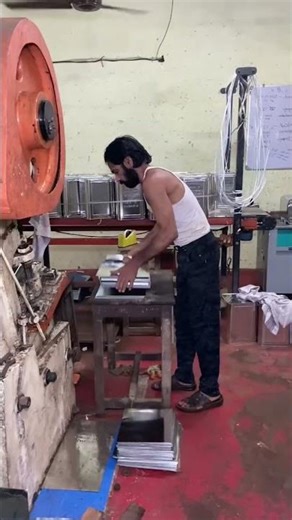 ⚡⚡Iron Can Making Process In Factory⚡⚡#shorts #telugufoodie #esangathulu #streetfood #foodie #omel