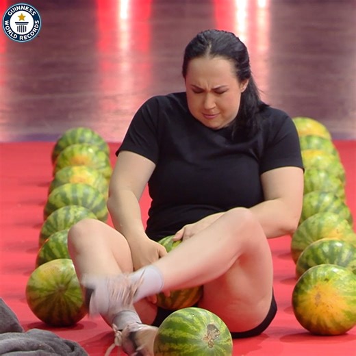 3.9M views · 15K reactions | Gözde Doğan (Türkiye) found a fun way to get her fruit open   | Guinness World Records | Facebook