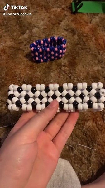 DIY Tutorial: How to Make an X-Based Kandi Cuff