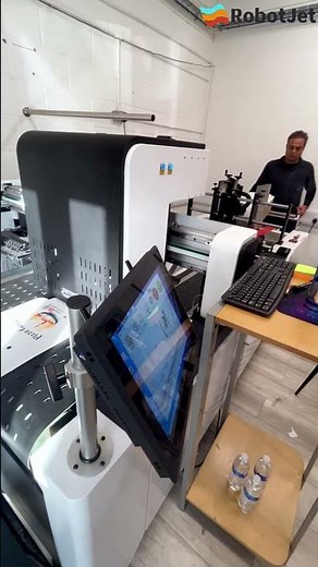 Pizza Box Digital Printer at the Customer's Factory! #digitalprinter #printing #pizzabox #printer