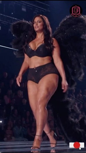 Runway Icons: Curvy Fashion Takes Over #plussizefashion #runway